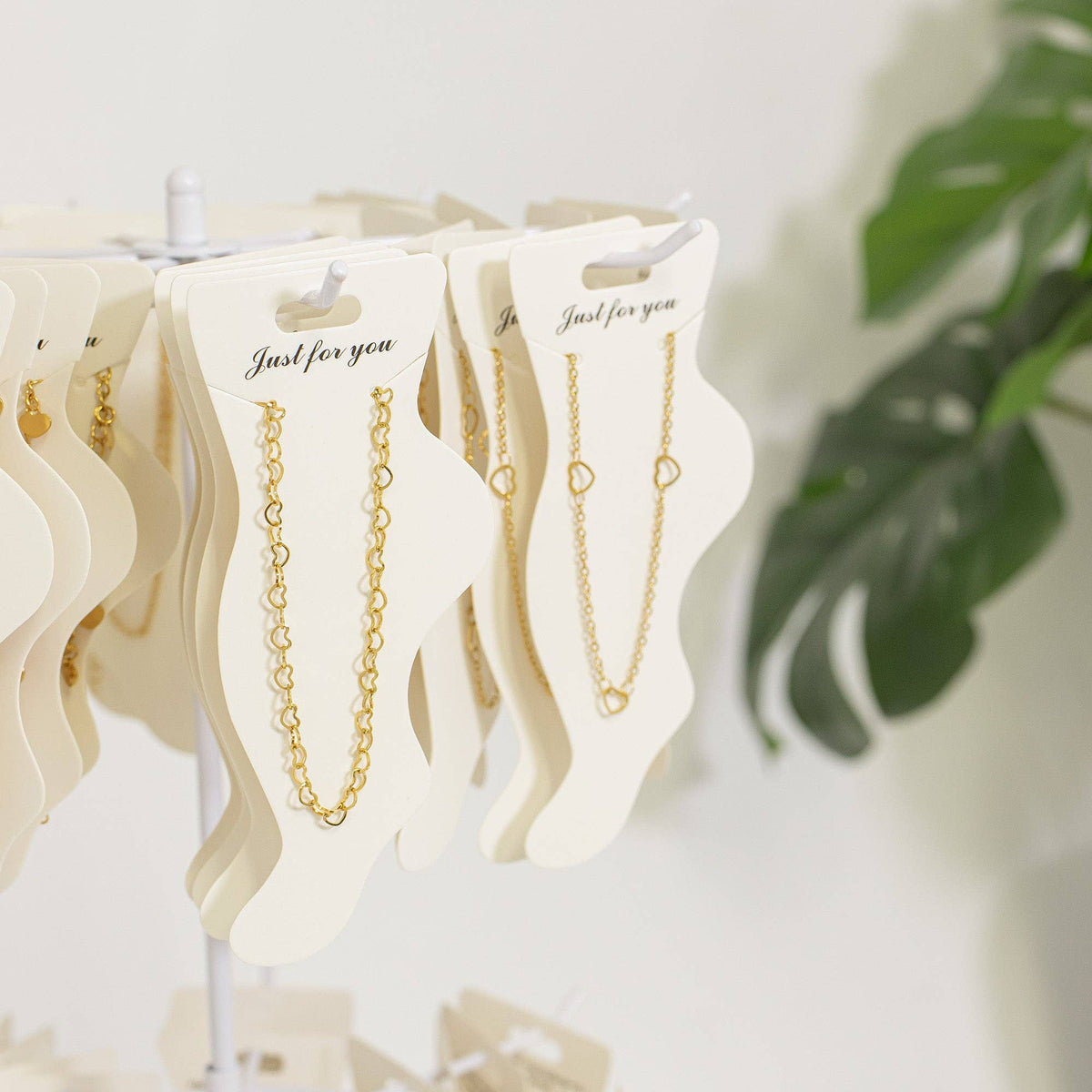 18K Gold PVD Stainless Station Hearts Chain Anklet - Ember Boutique