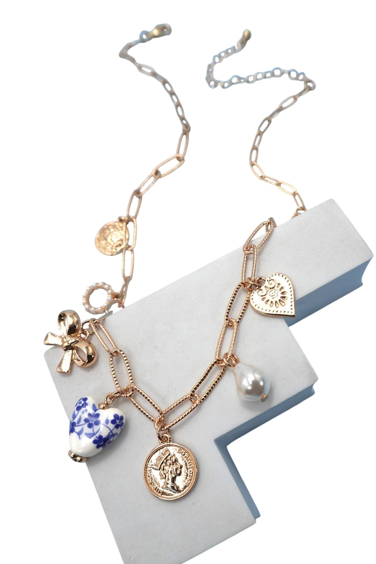 CERAMIC PORCELAIN BOW HEART CHARM LINK NECKLACE | 80N91547 - Ember Boutique