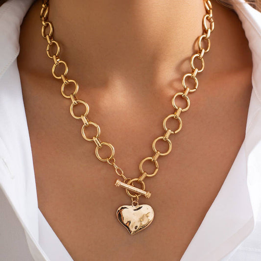 NOTABLE HAMMERED HEART FRONT TOGGLE NECKLACE | 40NK9476 - Ember Boutique