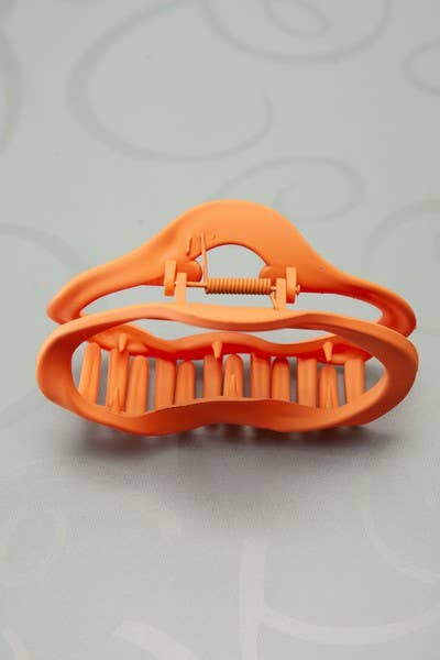 ODD OVAL SHAPE MATT LARGE HAIR CLAW CLIPS | 40H547 - Ember Boutique