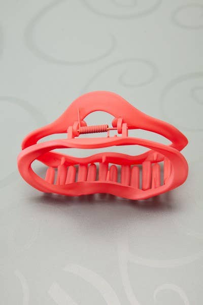 ODD OVAL SHAPE MATT LARGE HAIR CLAW CLIPS | 40H547 - Ember Boutique